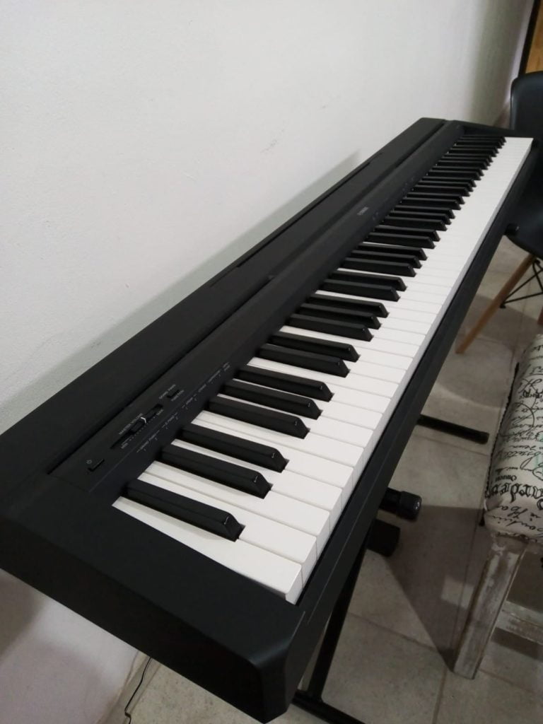 The Yamaha P71 comes with a GHS system 