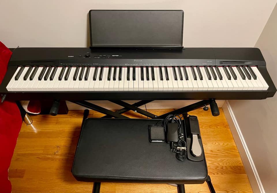 Casio Privia PX-160 88-key Digital Piano with Speakers - Black