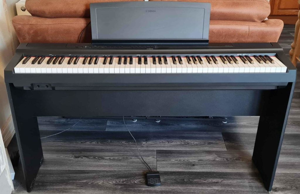 The P125 integrates with the Smart Pianist app