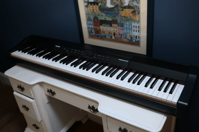 ALESIS PRESTIGE ARTIST AVEC STAND PEDALIER ET BANC