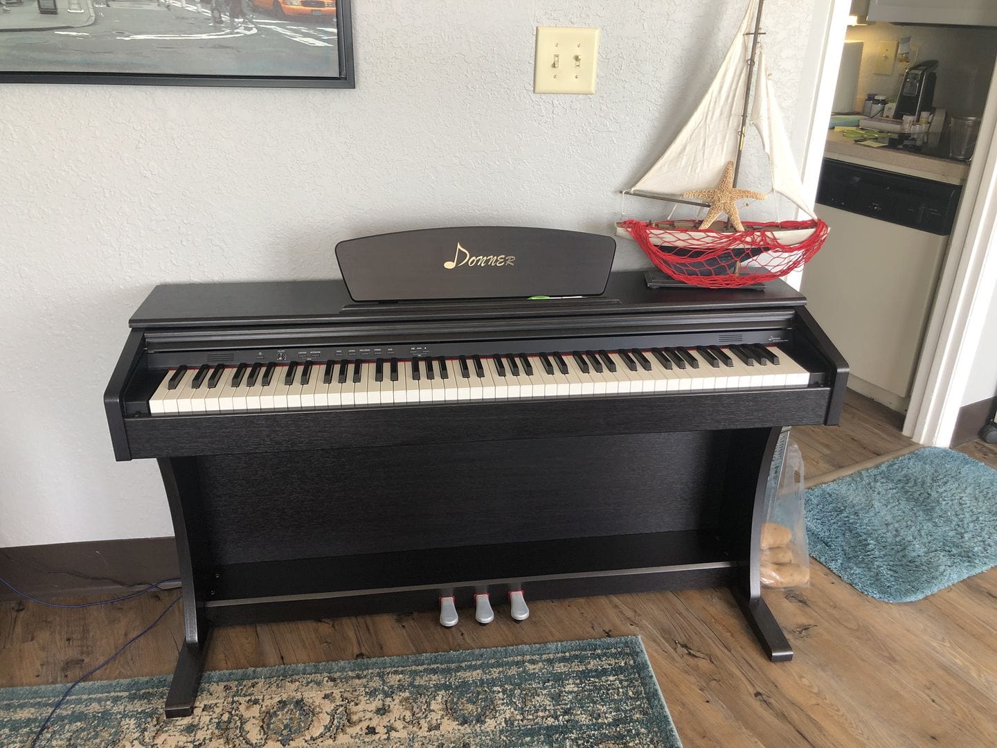 The DDP-300 comes with a duo-mode function which DDP-10 don't have