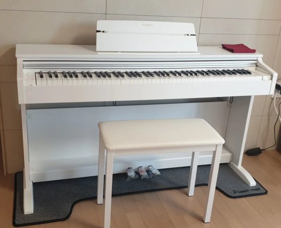 AP-270WE, Celviano 88 Key Grand Piano in White