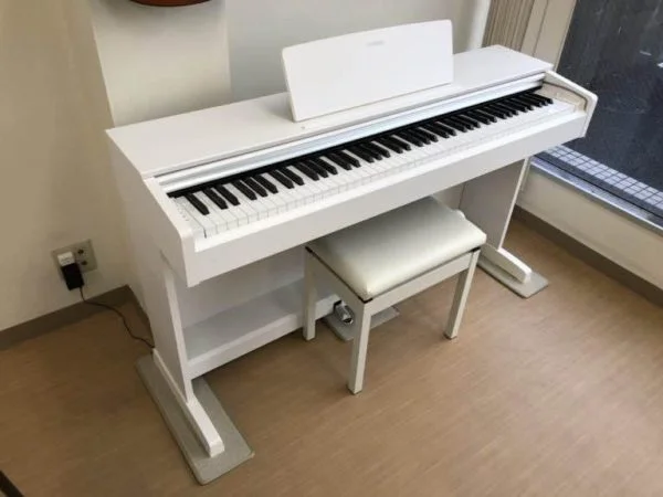 Yamaha piano ydp 103 deals
