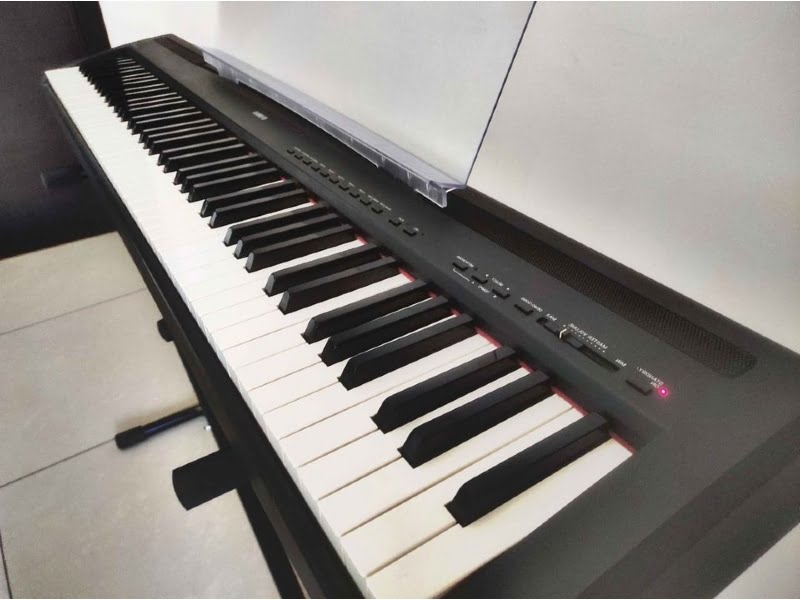 Yamaha P85 full-size electric keyboard