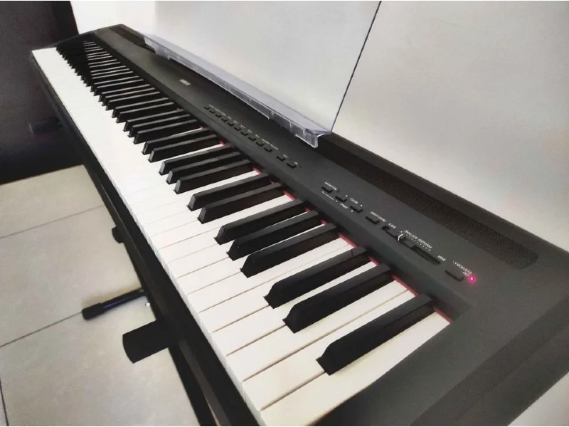 Piano digital Yamaha p-85