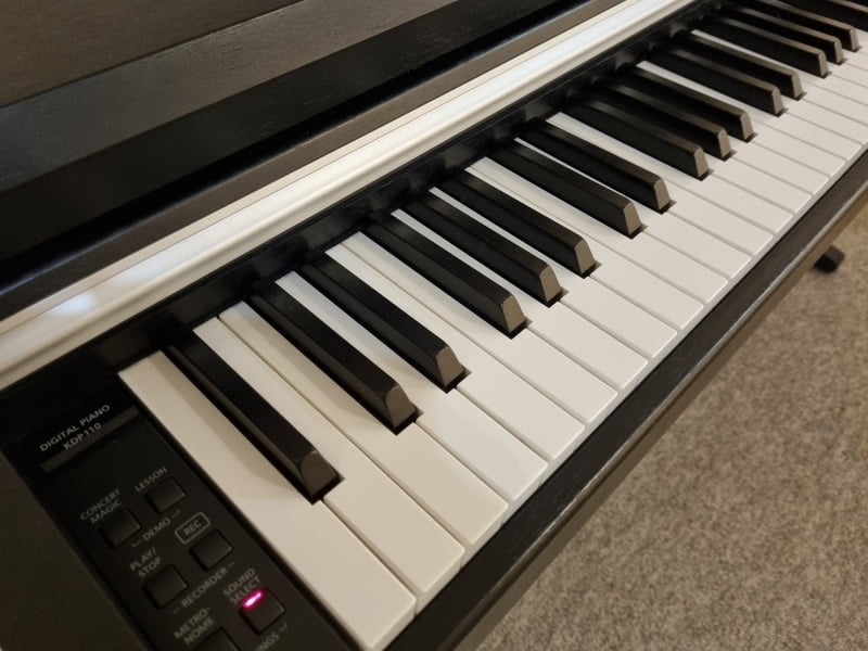 Kawai KDP-110 comes with 15 voices