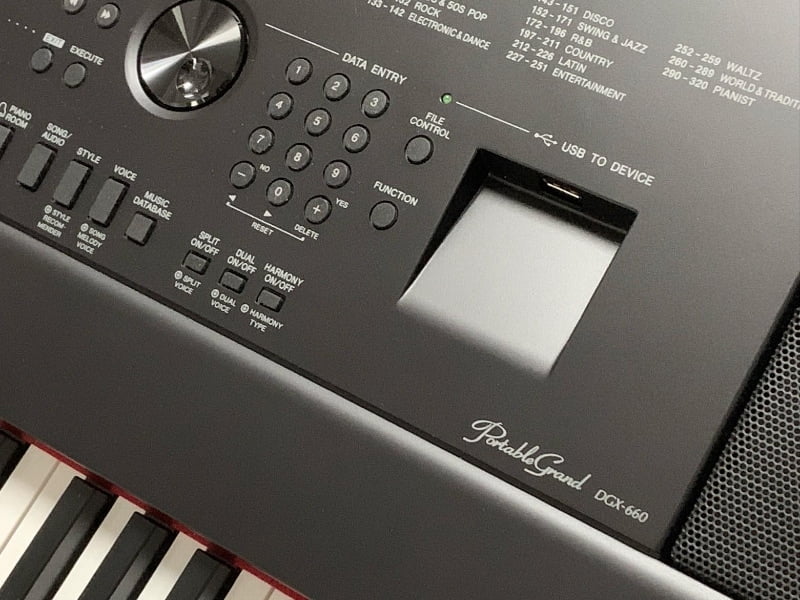 Yamaha DGX-660 comes with 192-note polyphony