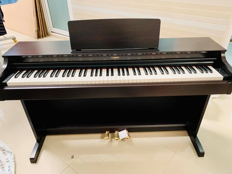 Yamaha YDP-163 is a great console piano for serious pianists